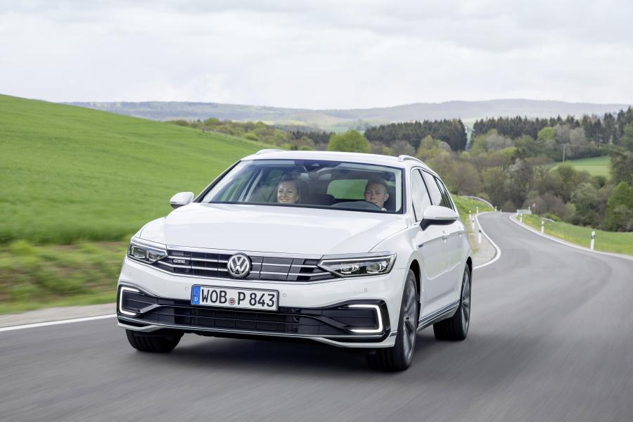  Volkswagen Passat GTE Variant (B8) 2019 года  (WW) (фото 20 из 22)